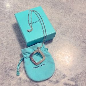 Tiffany & Co pendant and necklace 100% Authentic